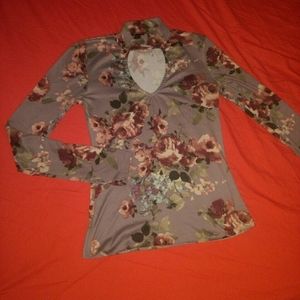 Polly & Esther cut out Mock Neck Floral Top
